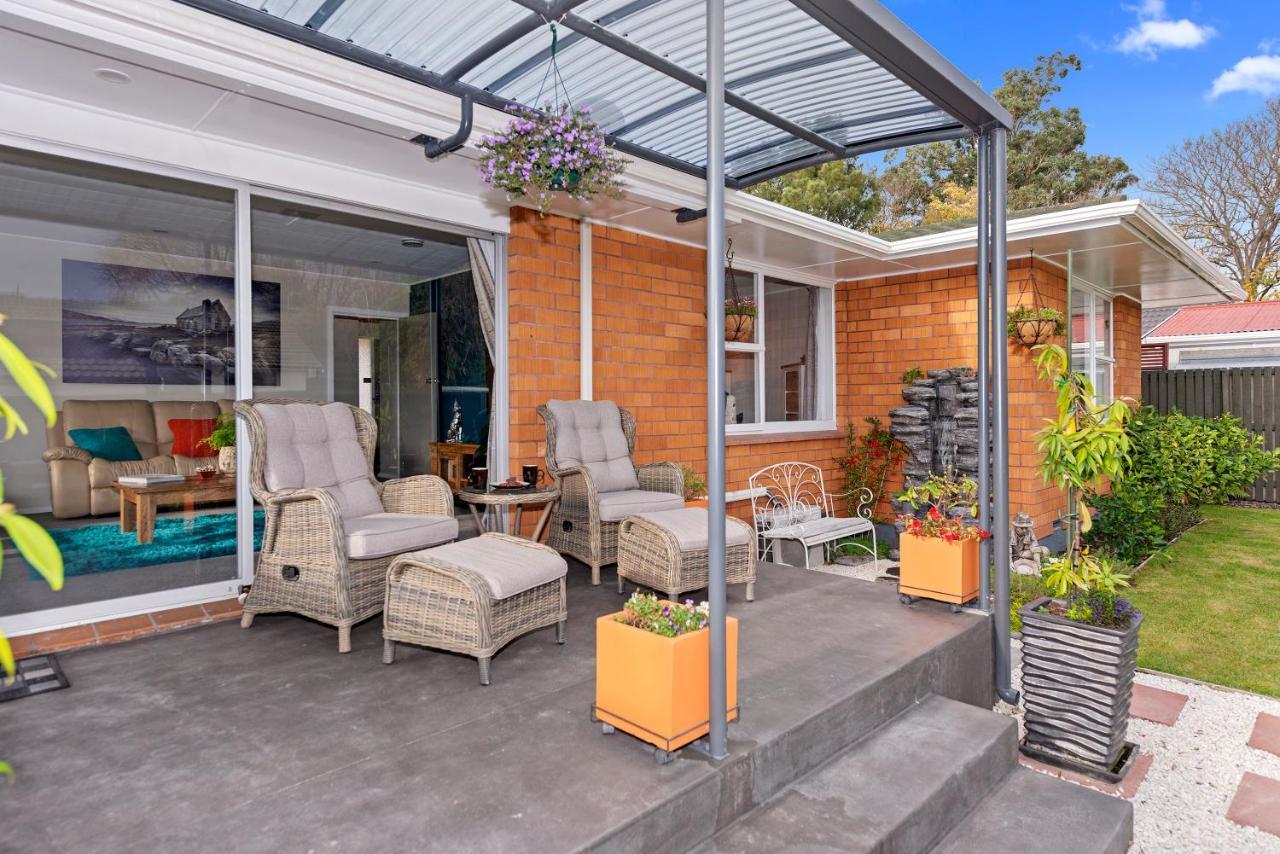 Leave Of Absence - Christchurch Holiday Home Екстер'єр фото