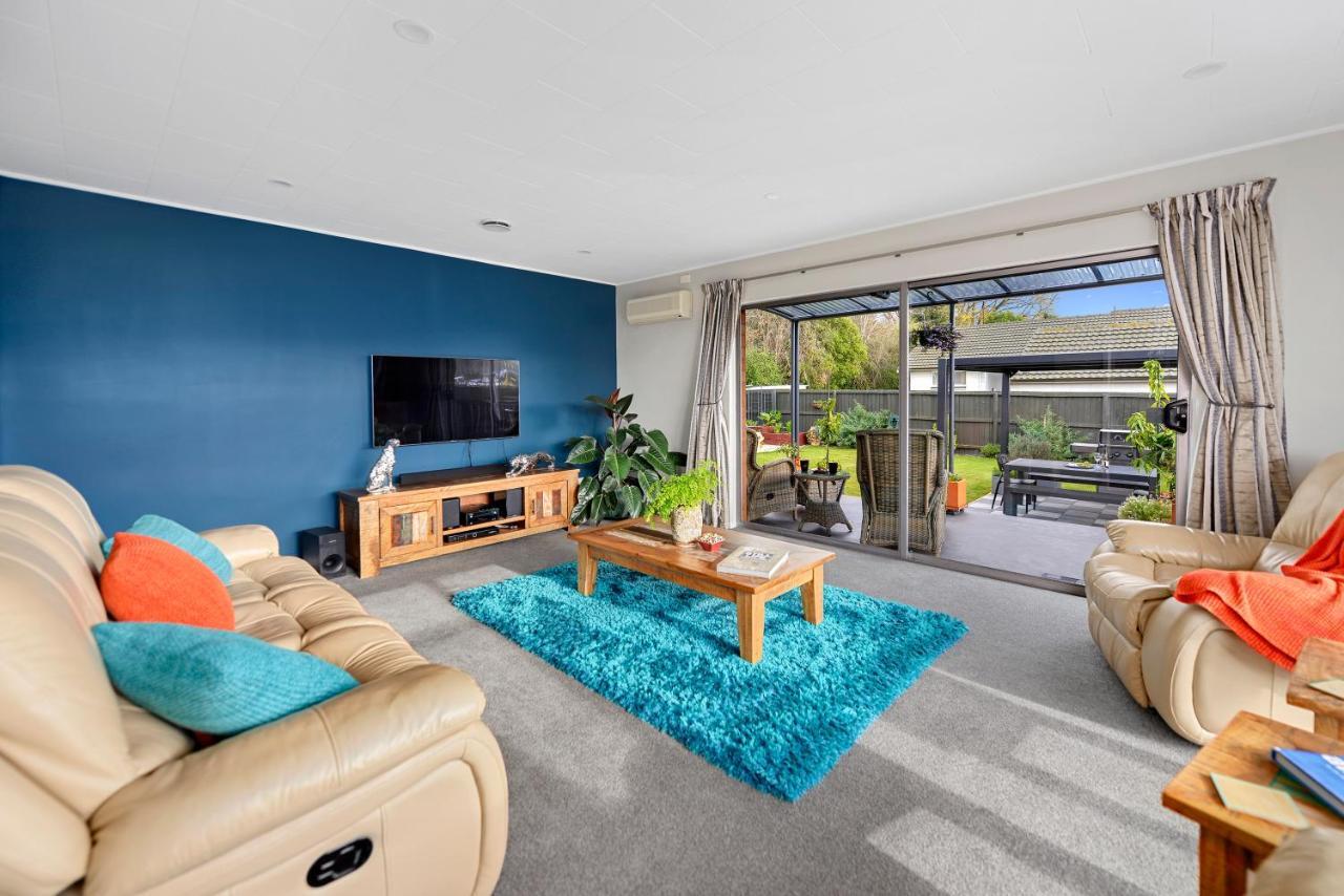 Leave Of Absence - Christchurch Holiday Home Екстер'єр фото