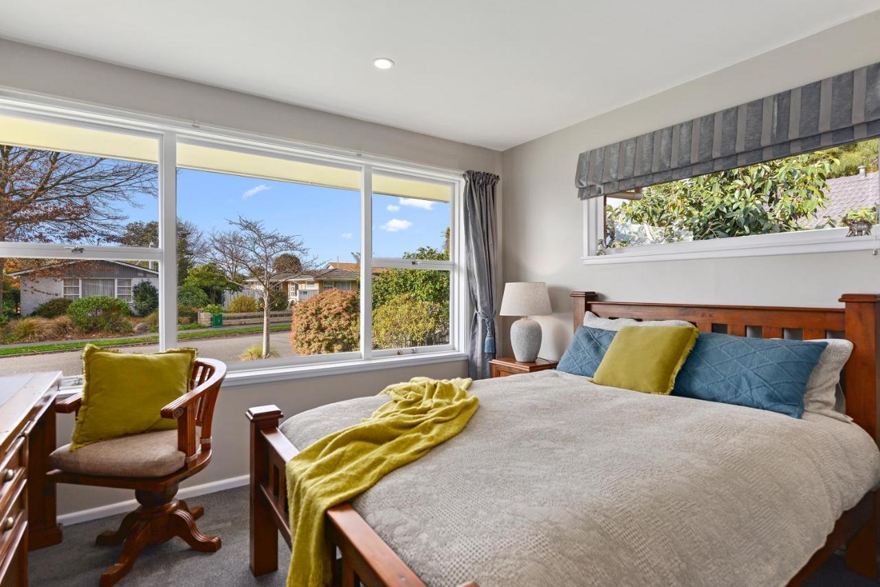 Leave Of Absence - Christchurch Holiday Home Екстер'єр фото