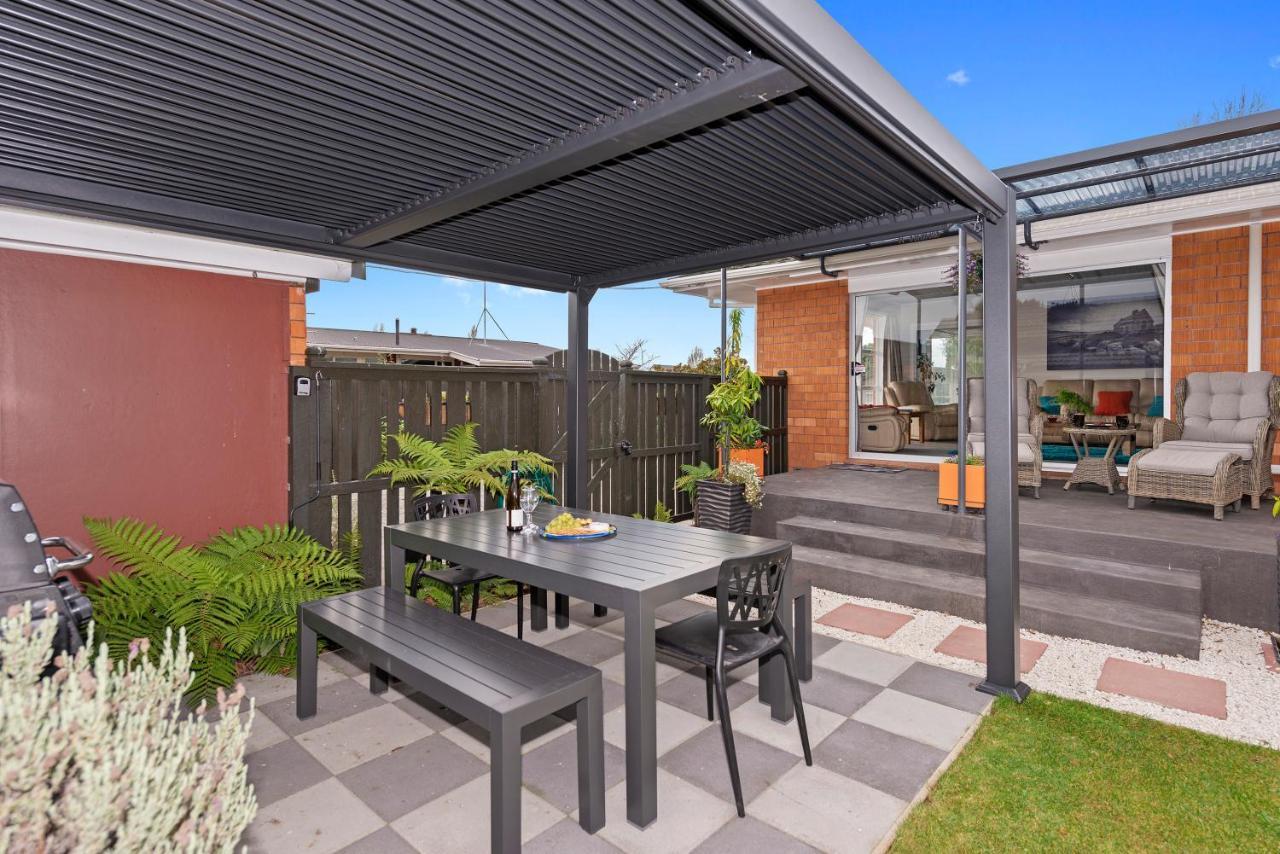 Leave Of Absence - Christchurch Holiday Home Екстер'єр фото